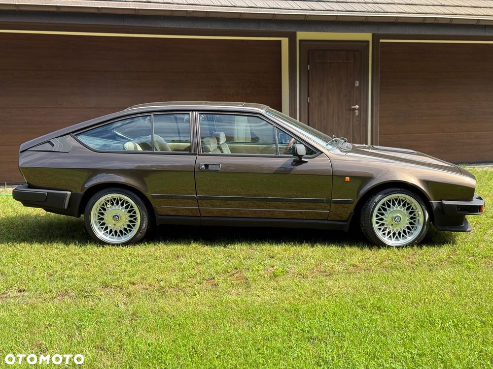 Alfa Romeo GTV - 6