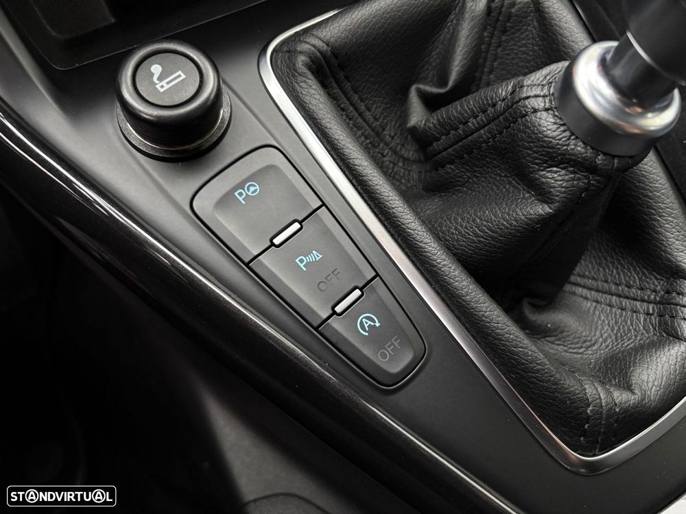 Ford Focus SW 1.5 TDCi EcoBlue Titanium - 43