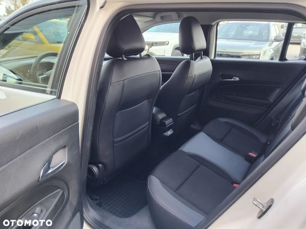 Jeep Avenger 1.2 GSE T3 Altitude Winter Edition FWD - 25