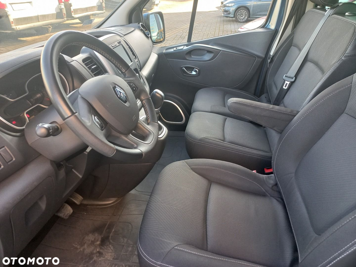 Renault Trafic - 8