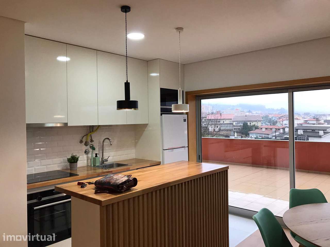 Apartamento T1, Mobilado e Equipado, na Avenida de S. Miguel Gualtar - Grande imagem: 2/6
