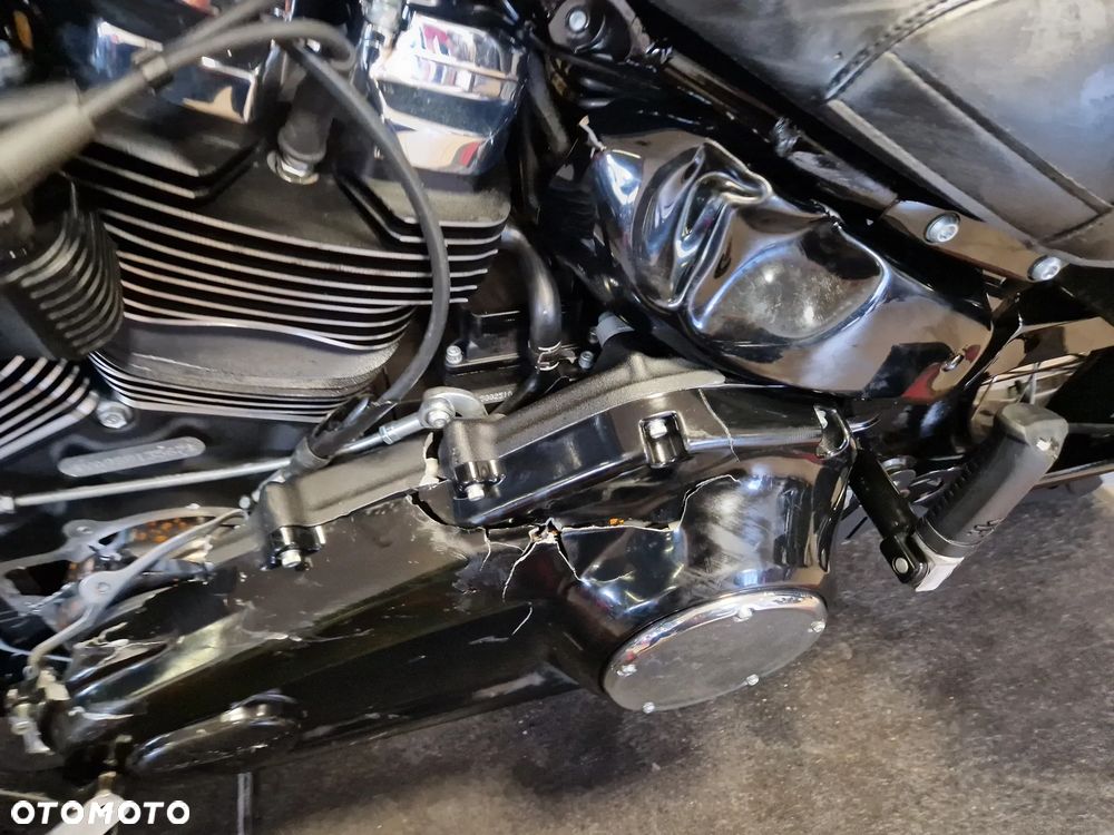 Harley-Davidson Softail Heritage Classic - 30