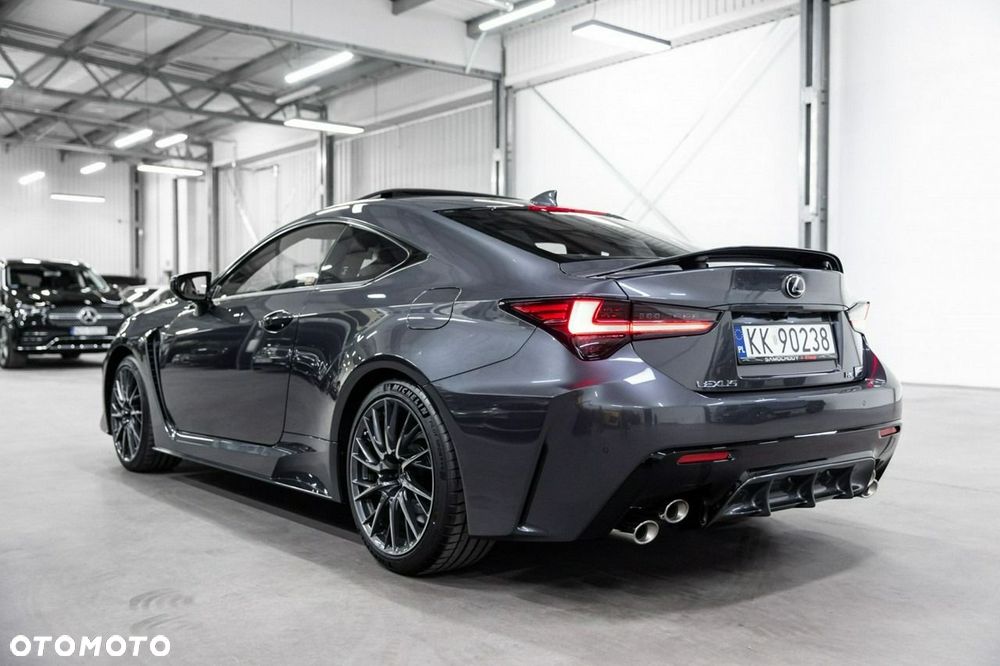 Lexus RC - 10