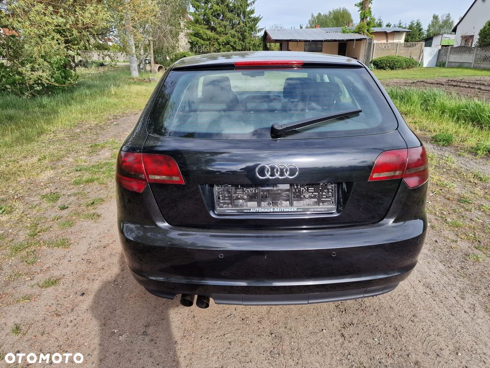 Audi A3 Sportback 1.4 TFSI Ambiente - 4