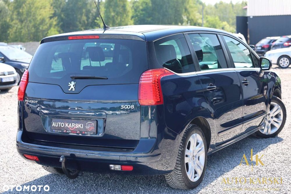 Peugeot 5008 - 8