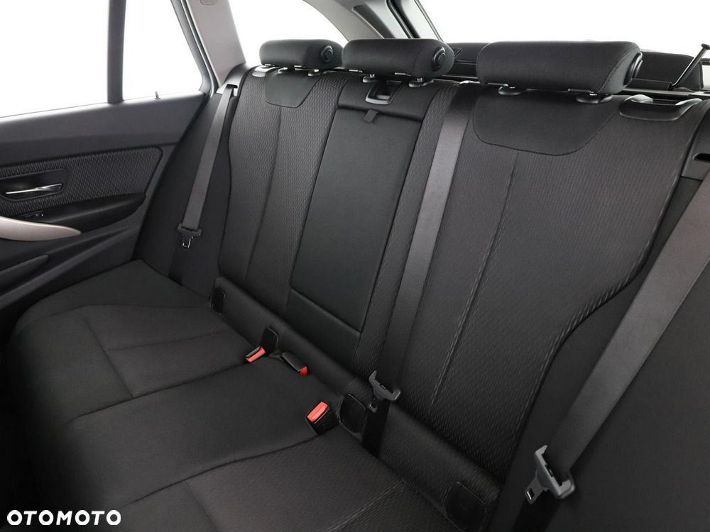 BMW Seria 3 318d Advantage - 18