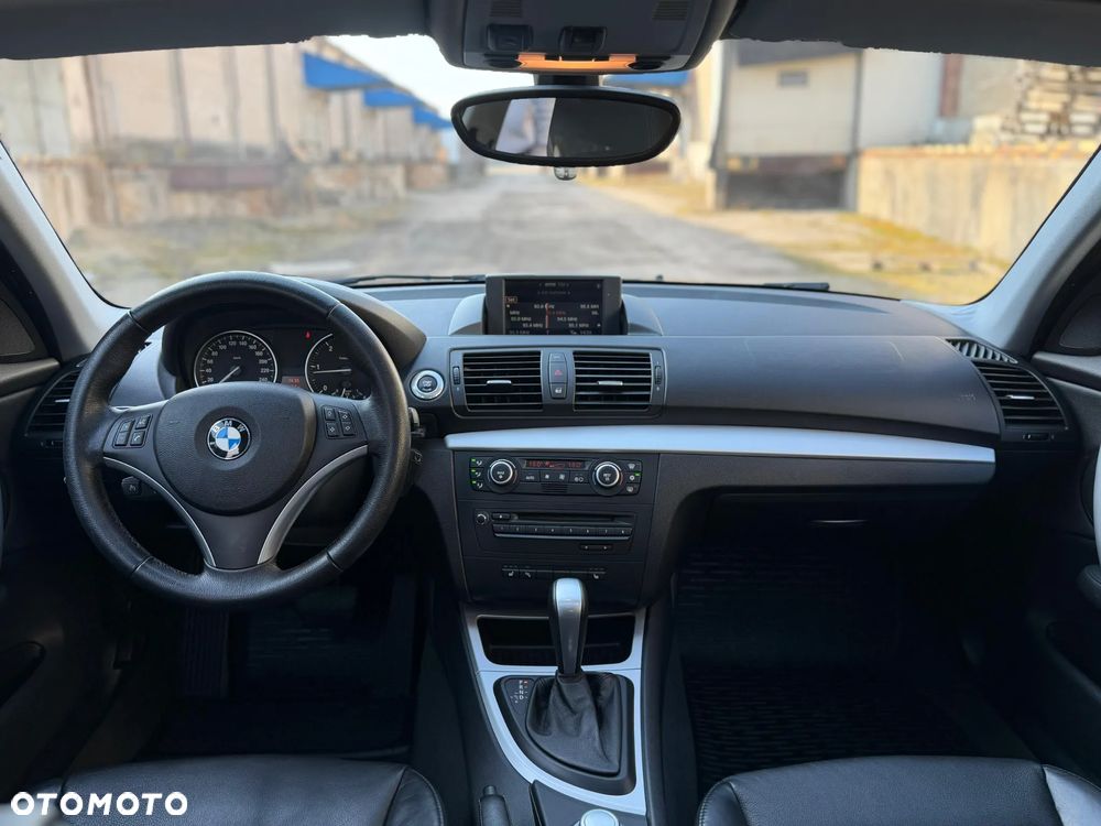 BMW Seria 1 123d DPF - 14
