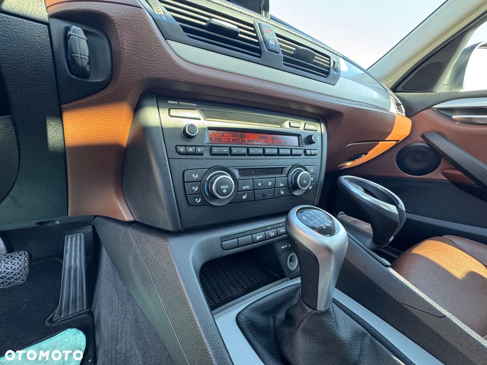 BMW X1 xDrive18d - 19