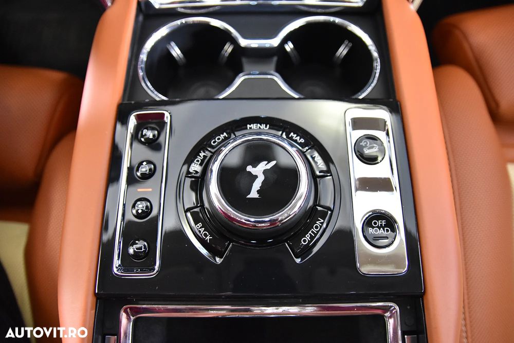 Rolls-Royce Cullinan - 17