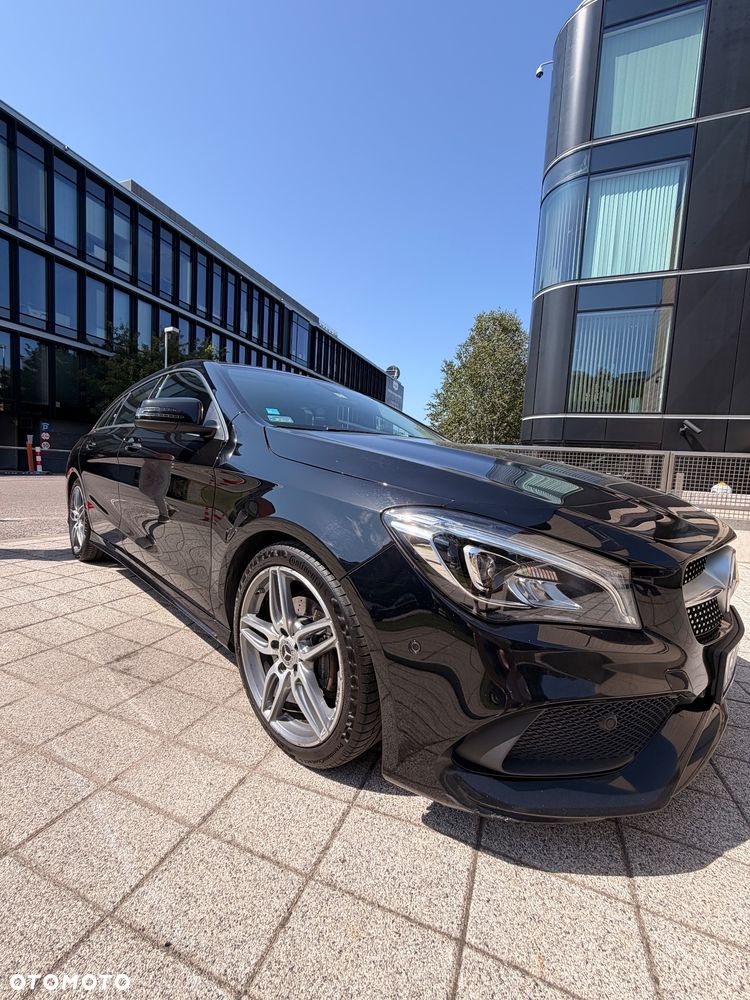 Mercedes-Benz CLA 200 7G-DCT AMG Line - 29