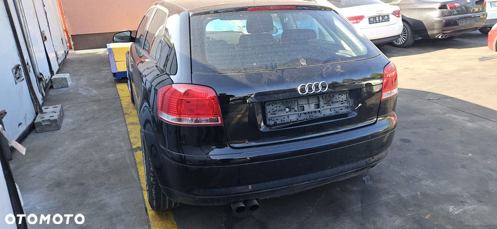 AUDI A3 8P 03-08 1.8 TFSI BZB - LAMPA PRZÓD PRZEDNIA LEWA PRAWA - 13