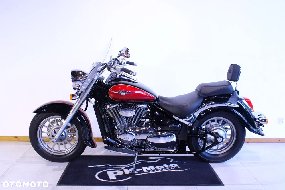 Suzuki Intruder - 3