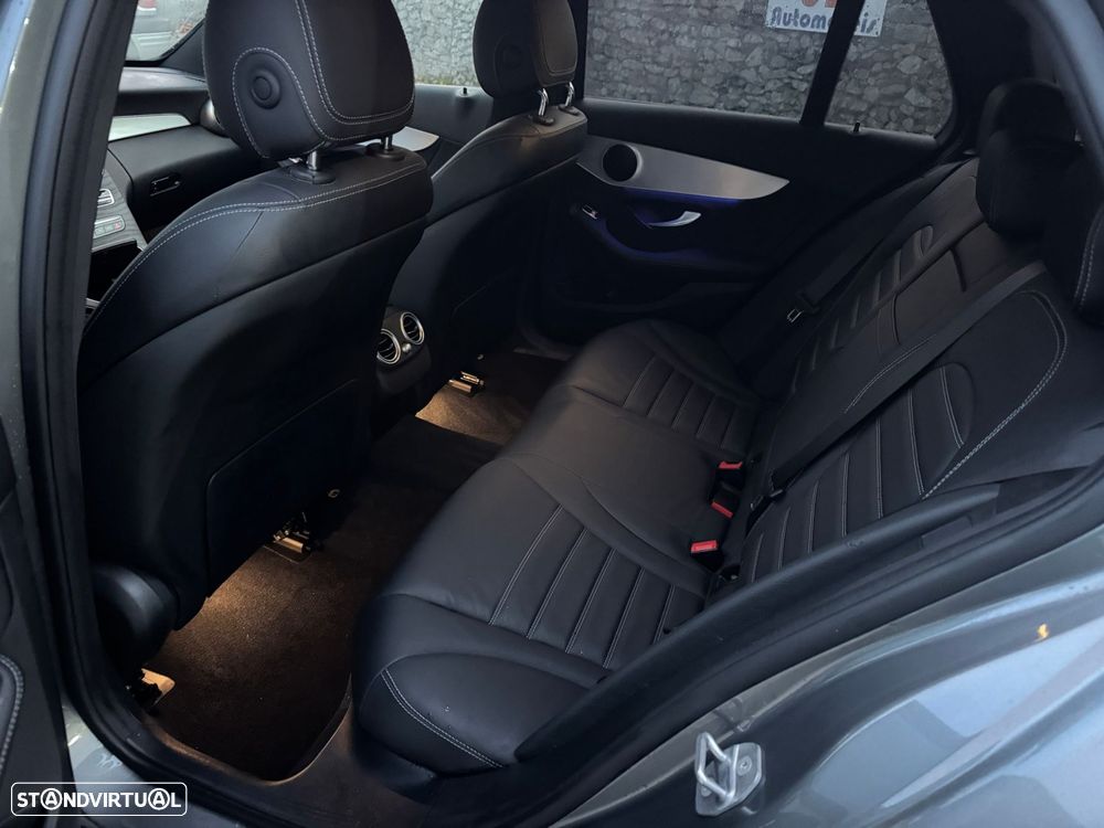 Mercedes-Benz C 300 de AMG Line - 13