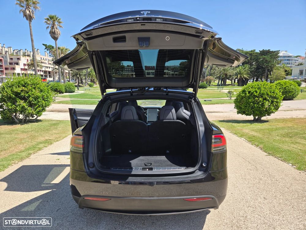 Tesla Model X 100D - 16