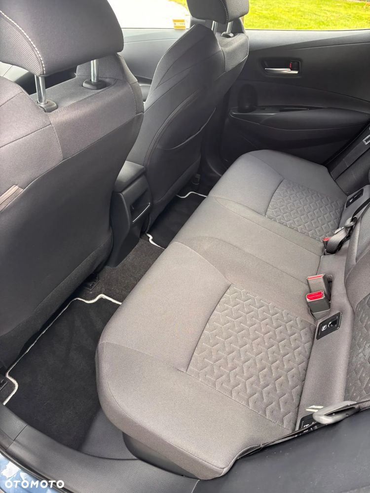 Toyota Corolla - 16