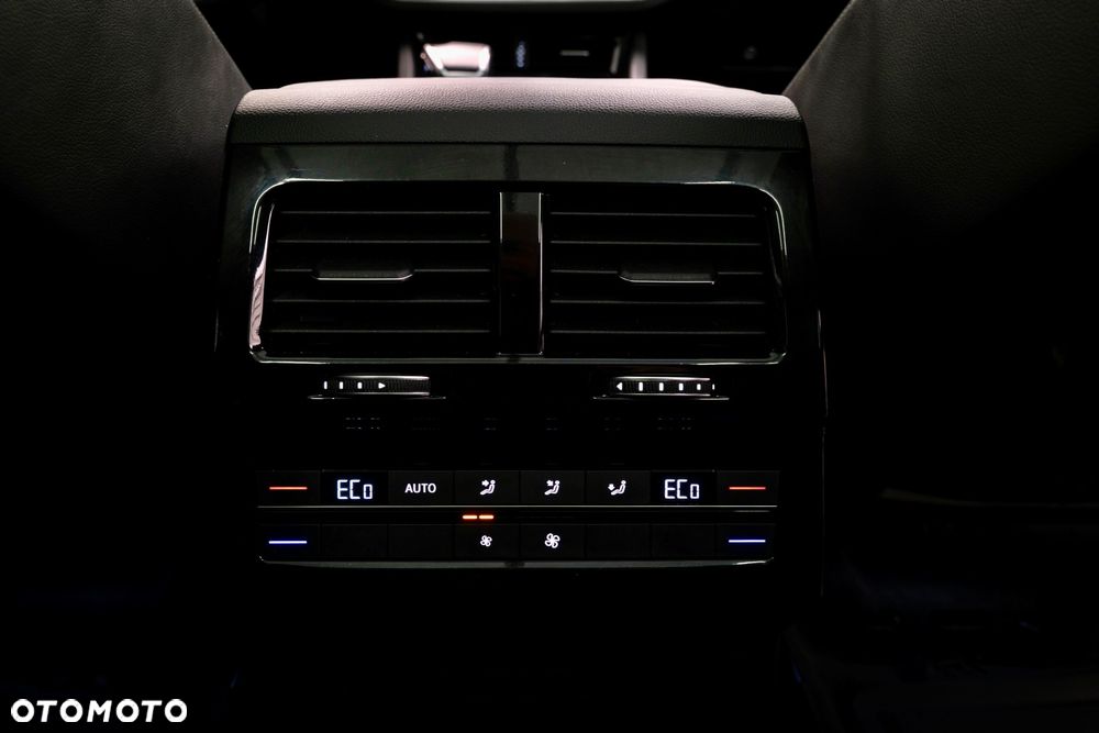 Volkswagen Touareg 3.0 V6 TFSI 4Motion Elegance - 39