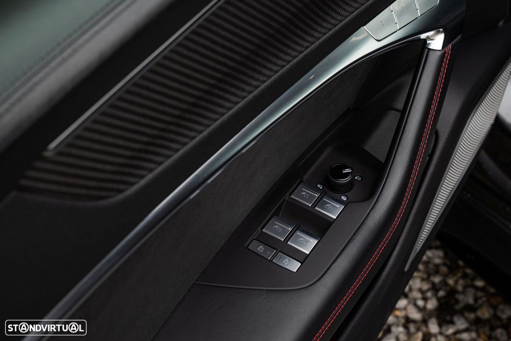 Audi RS6 Avant 4.0 TFSi Plus quattro Tiptronic - 31