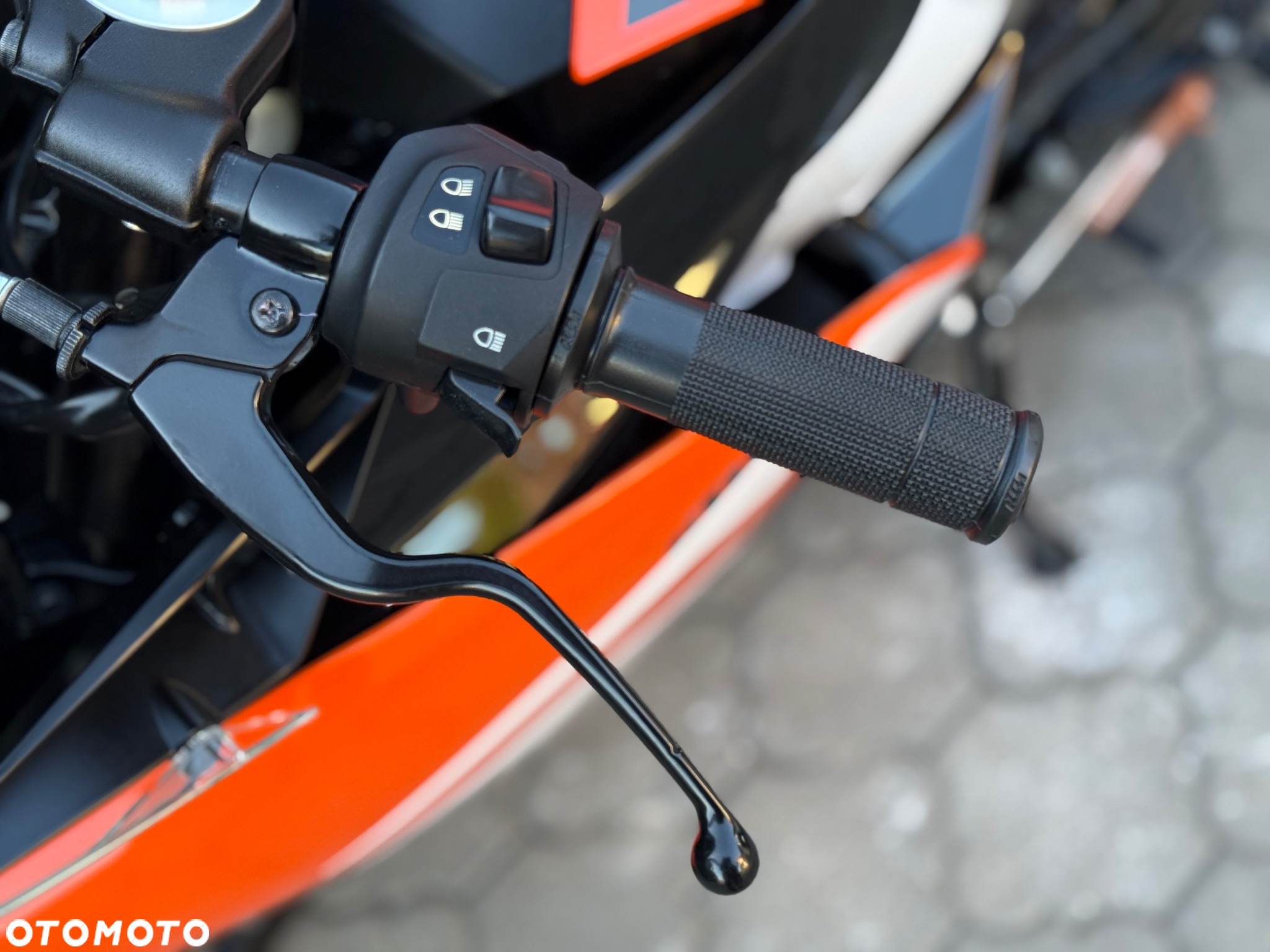 KTM RC 125 - 28