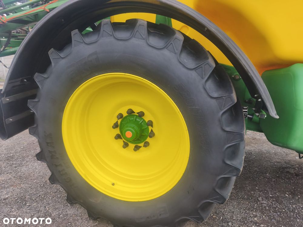 John Deere R740i - 8