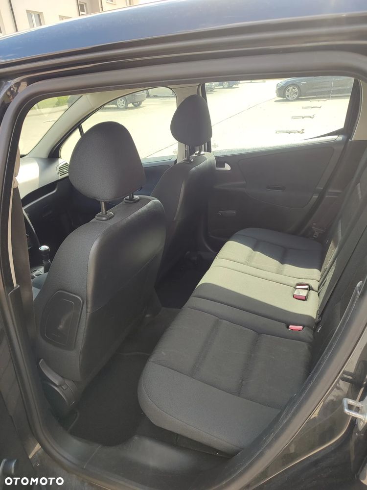 Peugeot 207 1.4 - 6