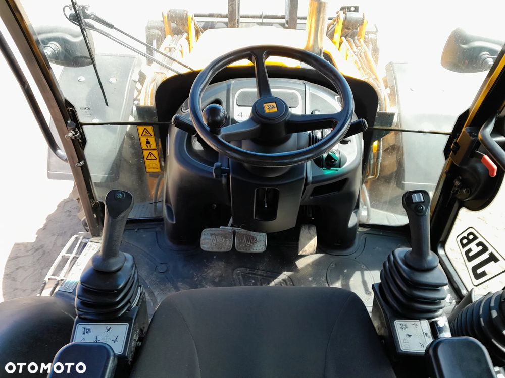 JCB JCB 4CX AEC  2018r - 19