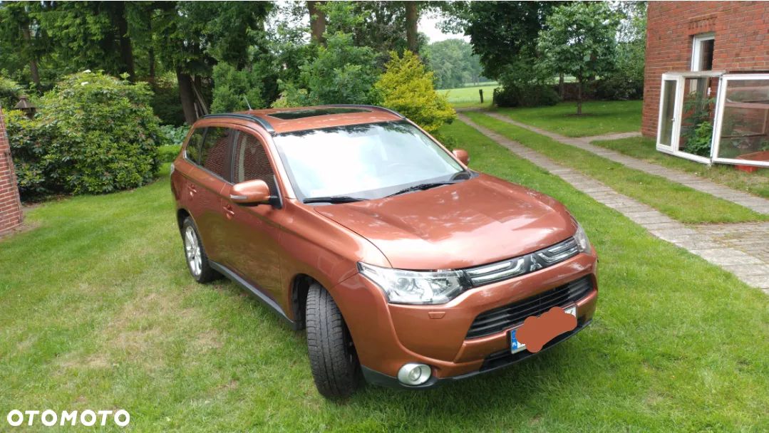 Mitsubishi Outlander 2.2 DID Instyle Navi - 1