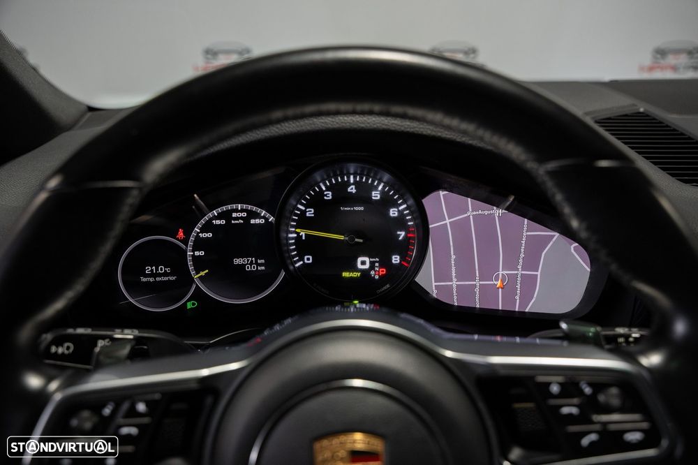 Porsche Cayenne Coupé E-Hybrid - 31