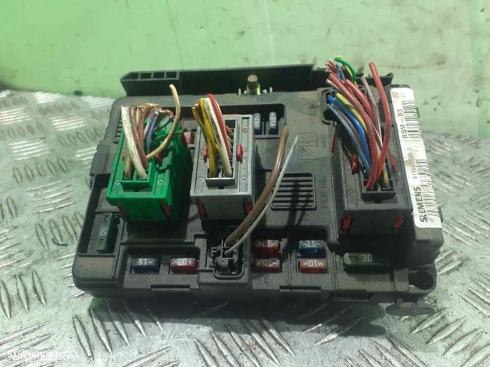 CAIXA RELÉS / FUSÍVEIS PEUGEOT 206 FASTBACK 2001 -964349888000 - 3