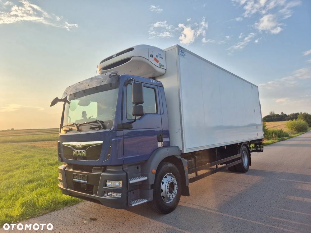 MAN TGM 18.290 Thermo King T-800r 2 zbiorniki z Niemiec 7.3m / 18 palet / winda i drzwi / OKAZJA - 3