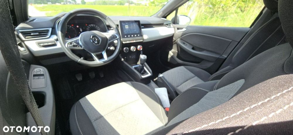 Renault Clio - 20