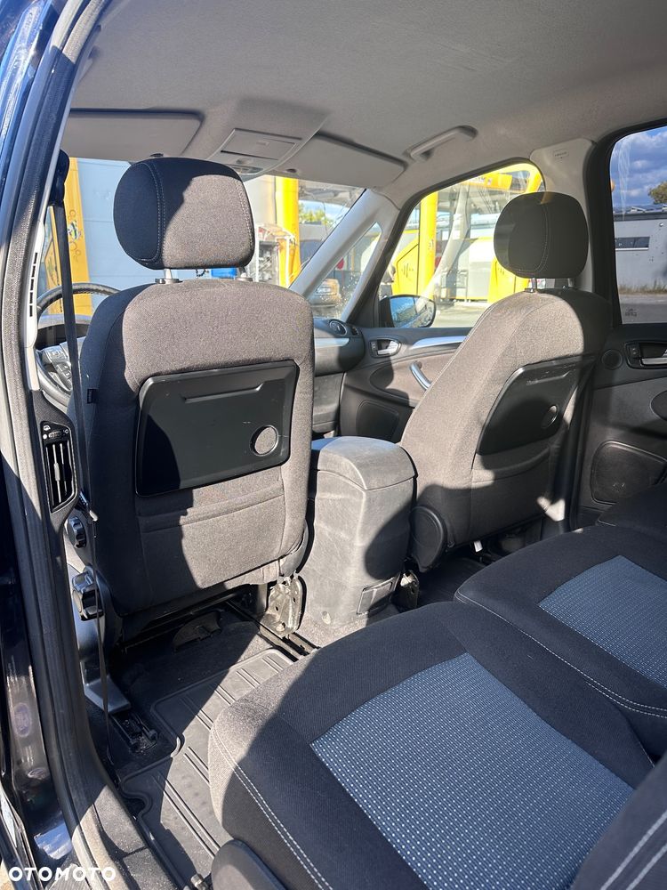 Ford Galaxy 2.0 TDCi Ghia - 11