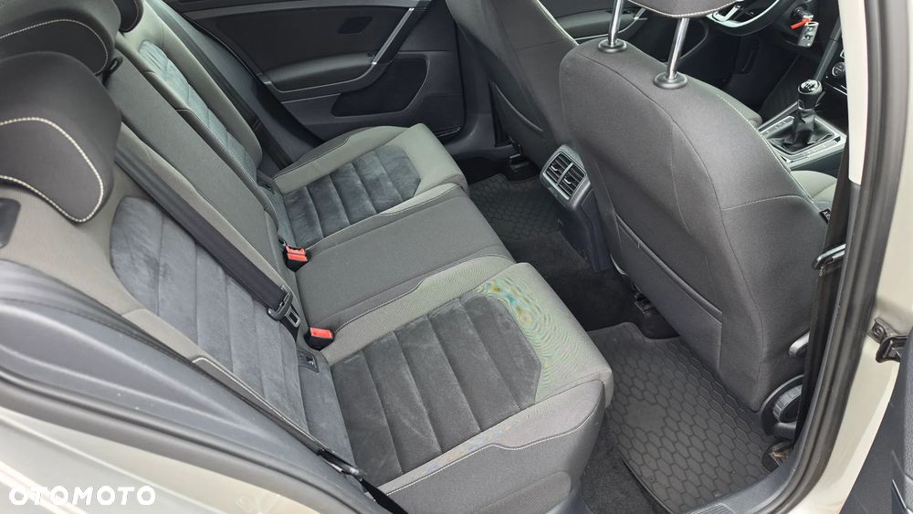Volkswagen Golf 1.4 TSI BMT Highline Perfectline - 9