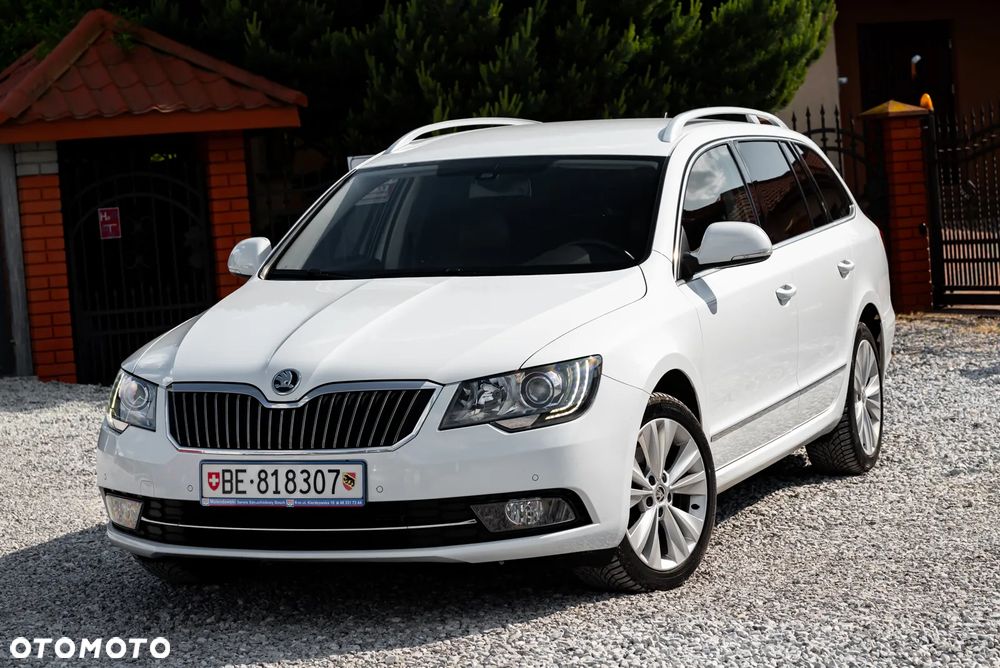 Skoda Superb 2.0 TDI Green tec 4x4 DSG Elegance - 6