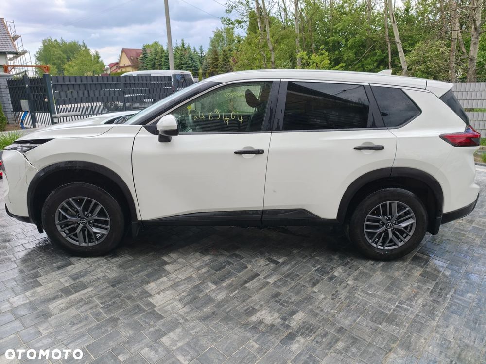 Nissan X-Trail - 2