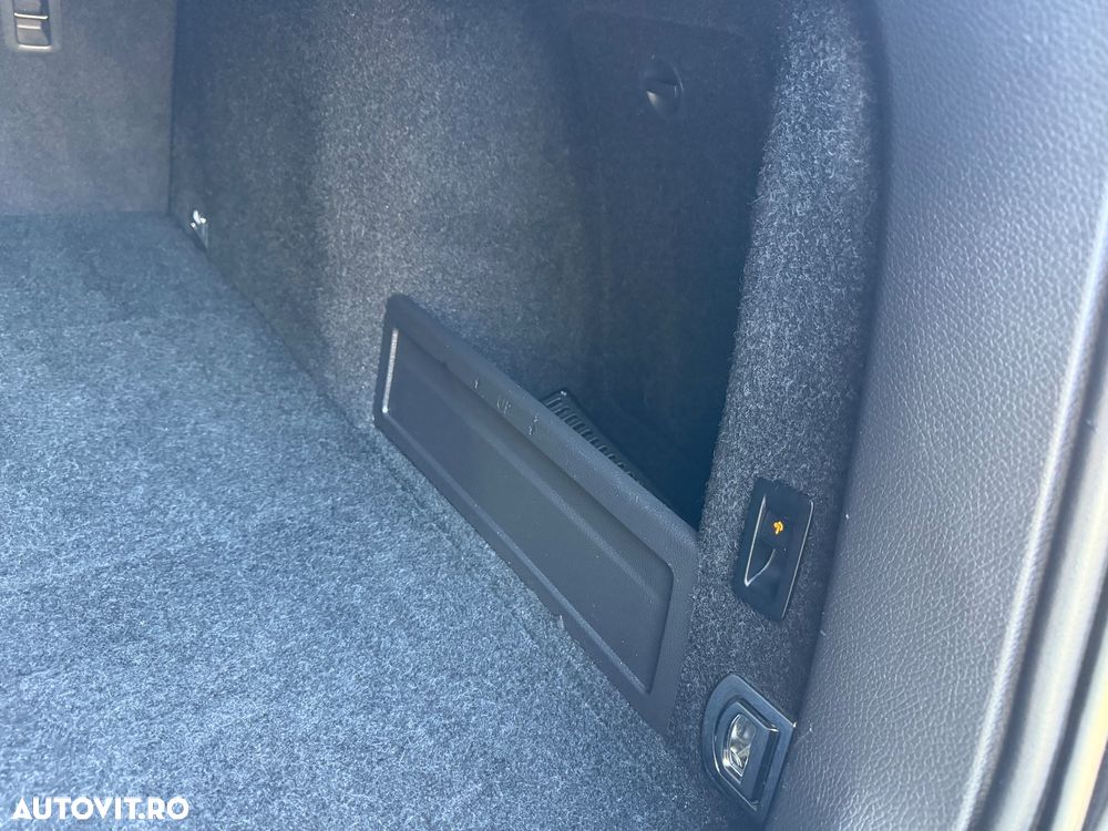 Volkswagen Passat 2.0 Blue TDI SCR Trendline - 8