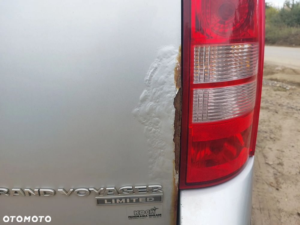 Chrysler Grand Voyager 2.8 CRD Limited - 16