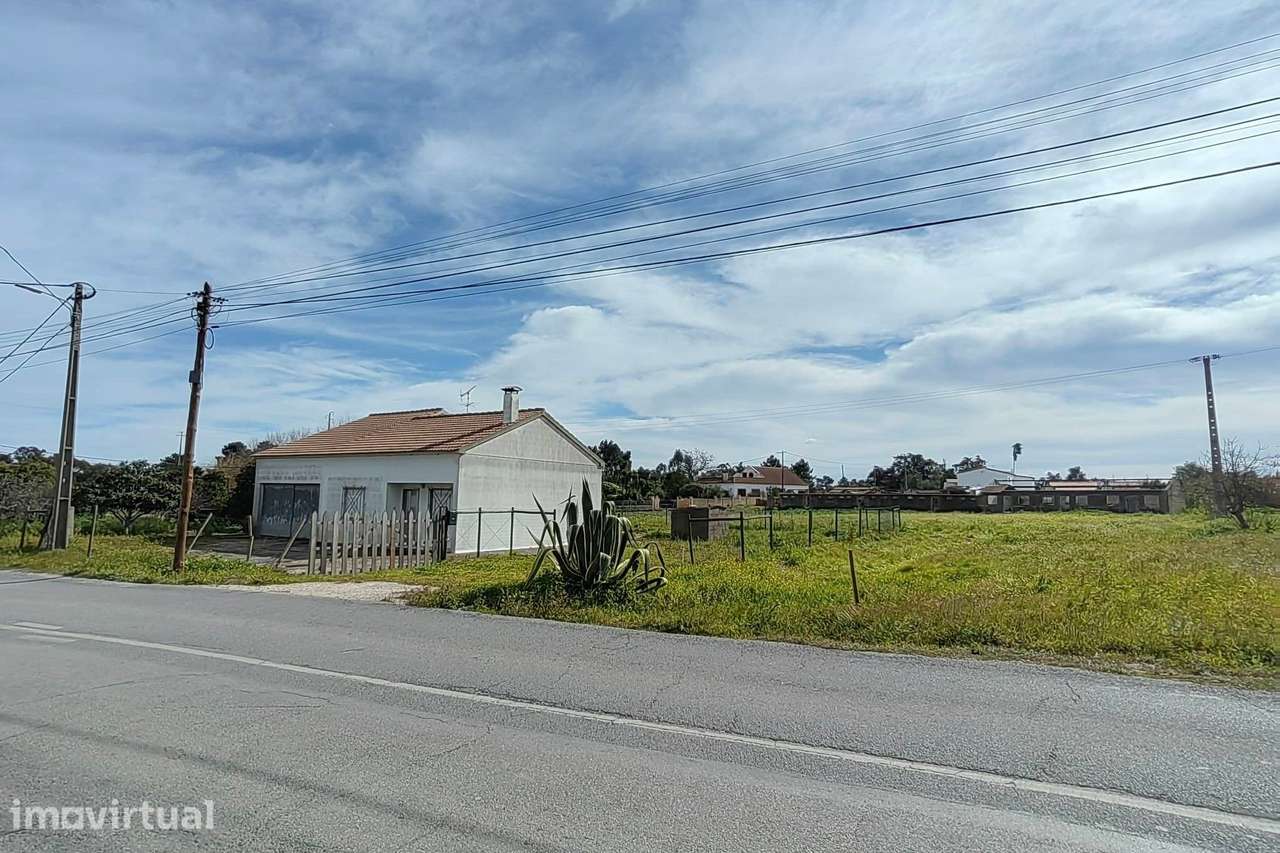 Terreno com Moradia na zona da Venda do Alcaide, Palmela, com PIP para - Grande imagem: 3/13