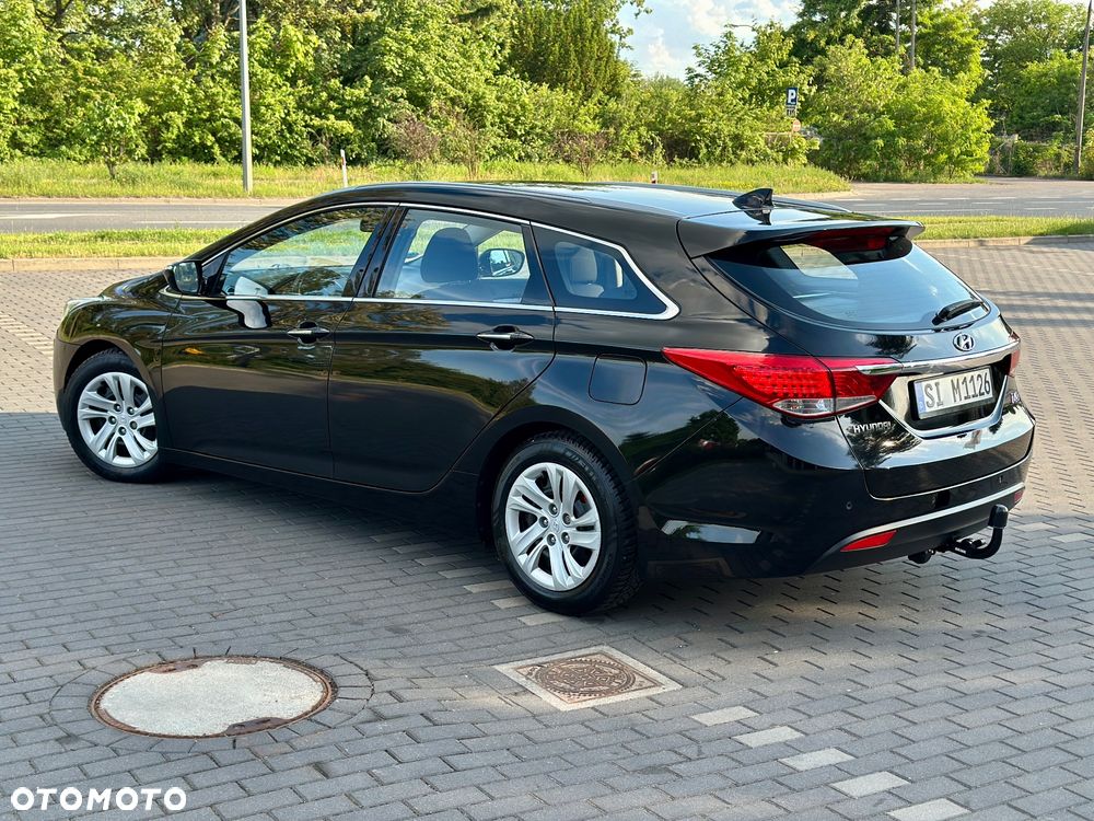 Hyundai i40 Kombi blue 1.6 Classic - 8