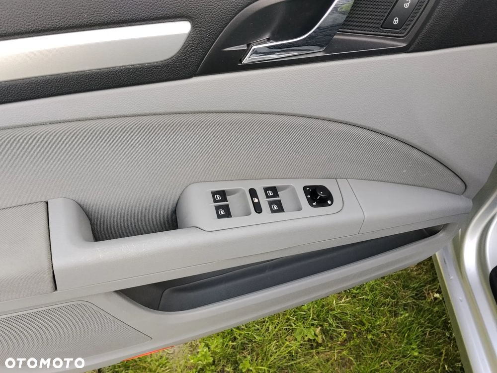 Skoda Superb 1.8 TSI Elegance DSG - 26