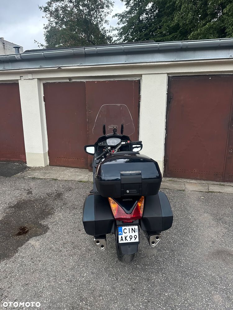 Honda ST - 5