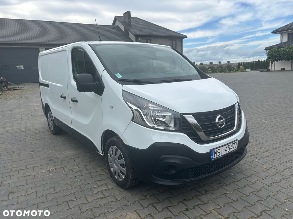 Nissan NV 300 - 2