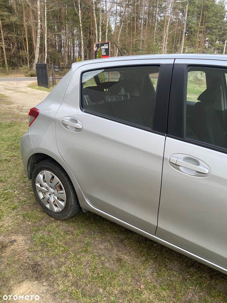 Toyota Yaris - 17