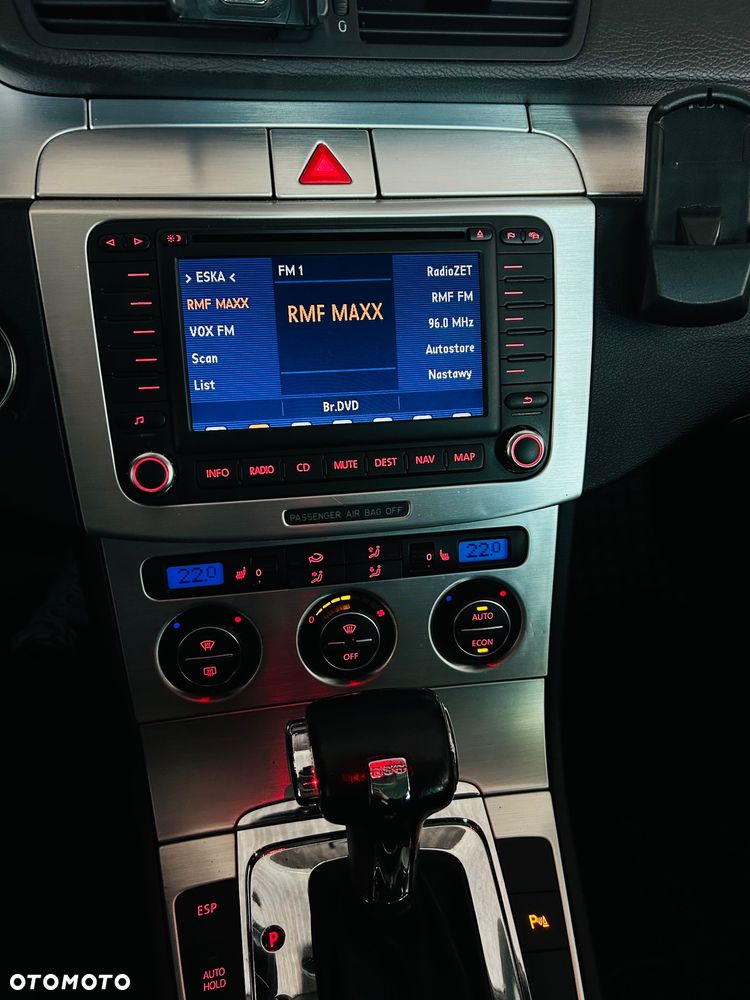 Volkswagen Passat 2.0 TDI DSG Individual Chrom - 11