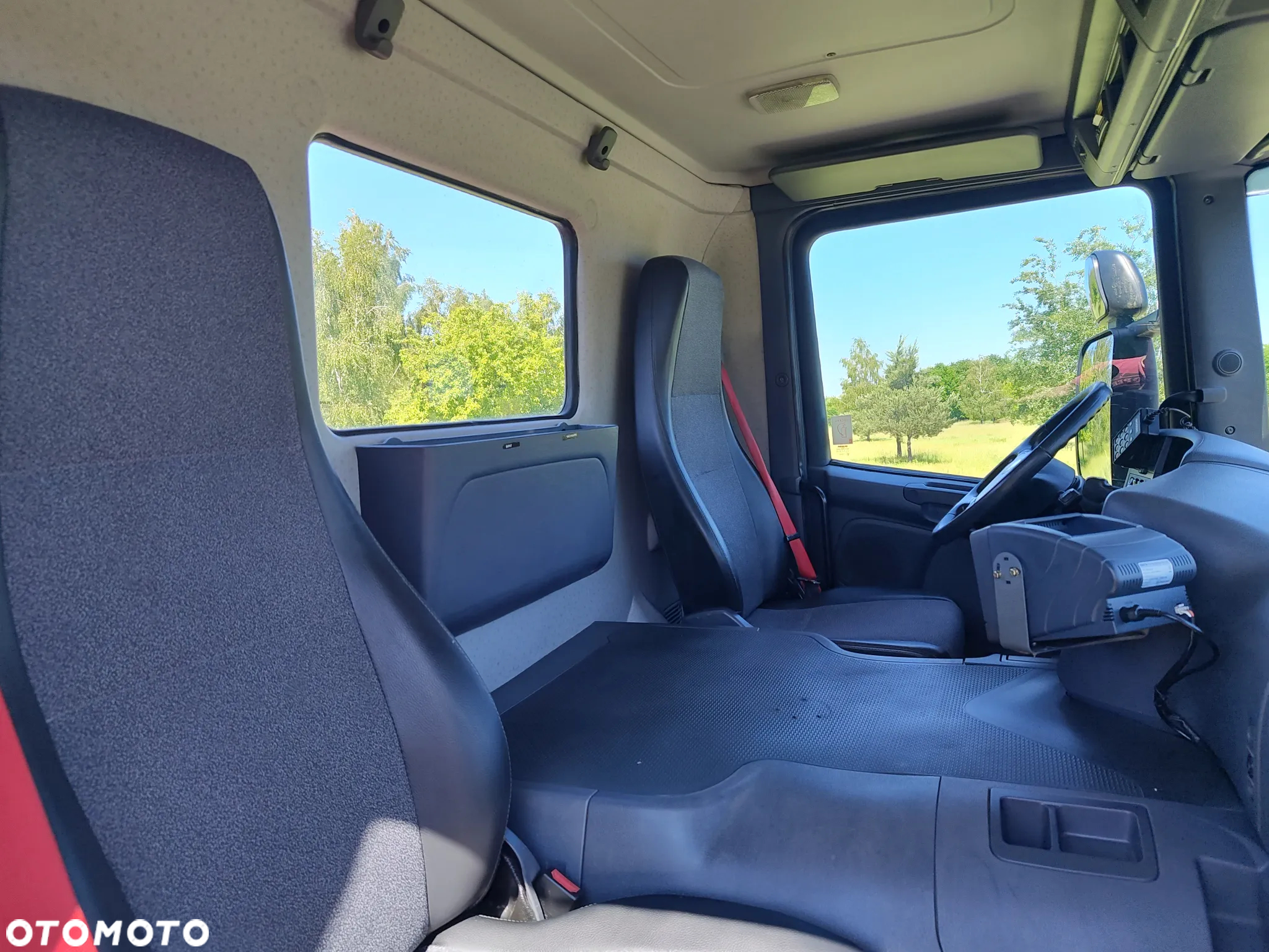 Scania P 270 - 17