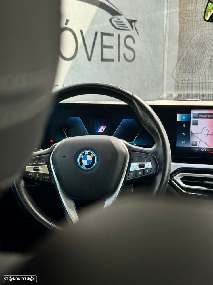BMW i4 eDrive40 - 22