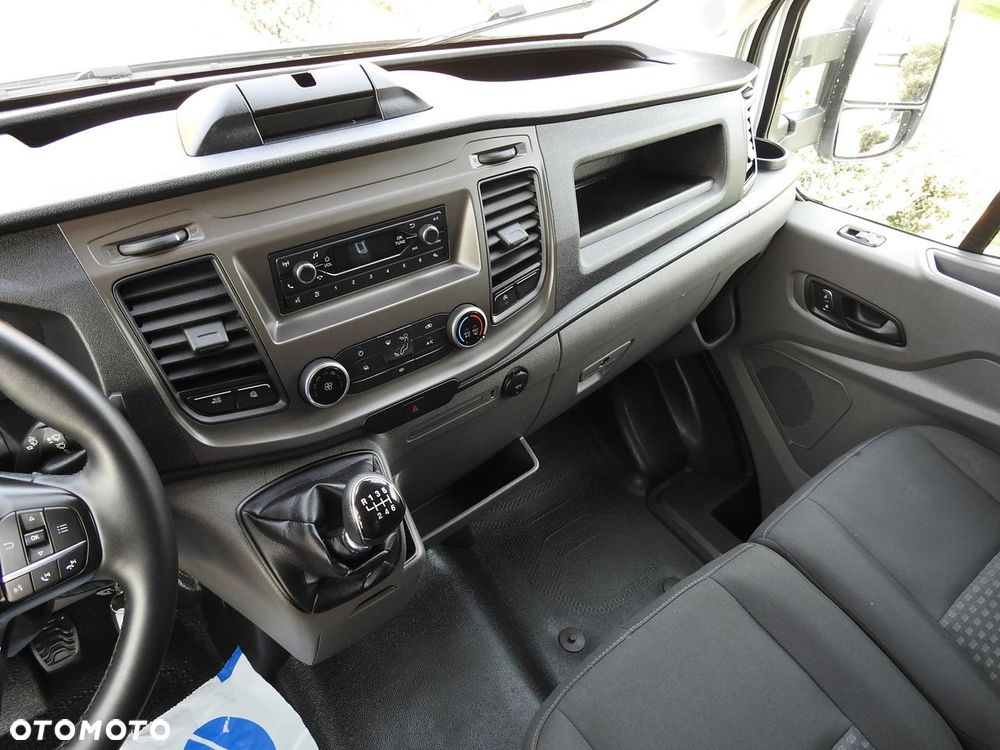 Ford TRANSIT KONTENER WINDA 8 PALET TEMPOMAT KLIMATYZACJA  130KM - 32