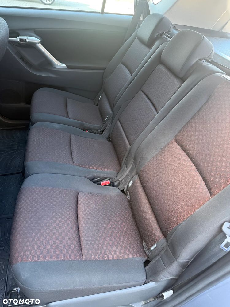 Toyota Verso 2.0 D-4D Edition - 11