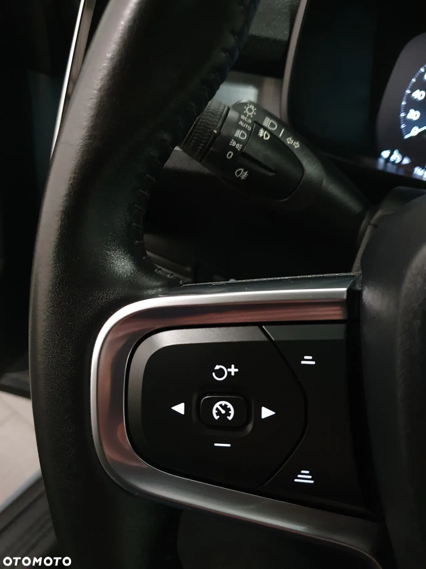 Volvo XC 40 D3 R-Design - 19