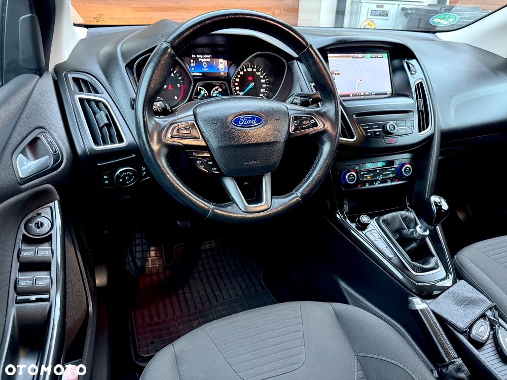 Ford Focus - 21