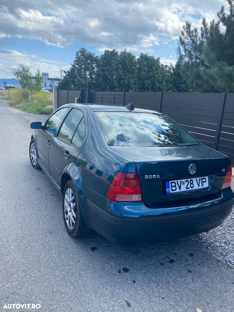 Volkswagen Bora 1.6 - 8